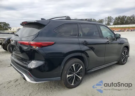 2022 Toyota Highlander Xse z USA, uszkodzony, nr VIN 5TDLZRBH2NS182153